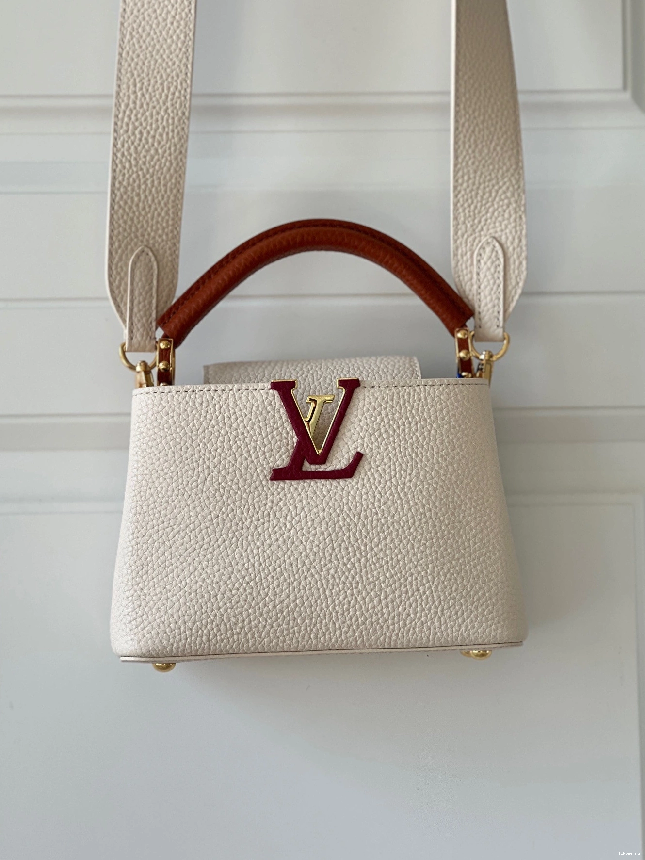 Affordable VUITTON MINI CAPUCINES LOUIS 0724